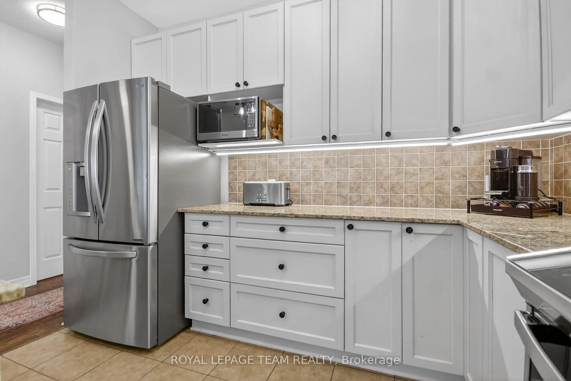 Photo 10 of 333 Antigonish Avenue, Ottawa, Springridge/East Village — HOMEH