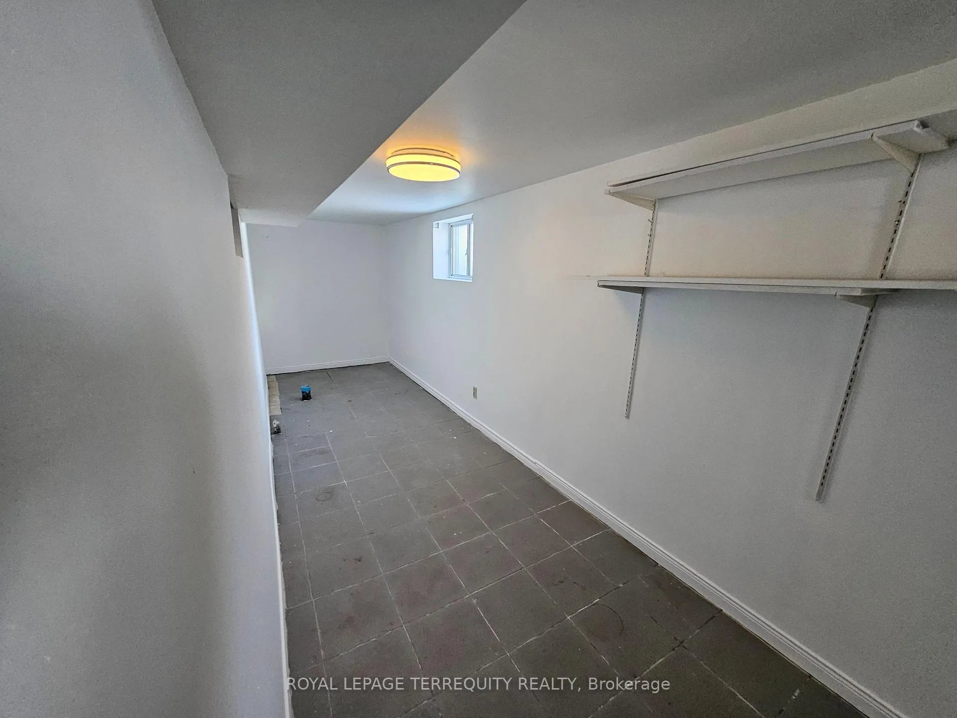 Photo 8 of 557 Lawrence Avenue W, Toronto, Englemount-Lawrence — HOMEH