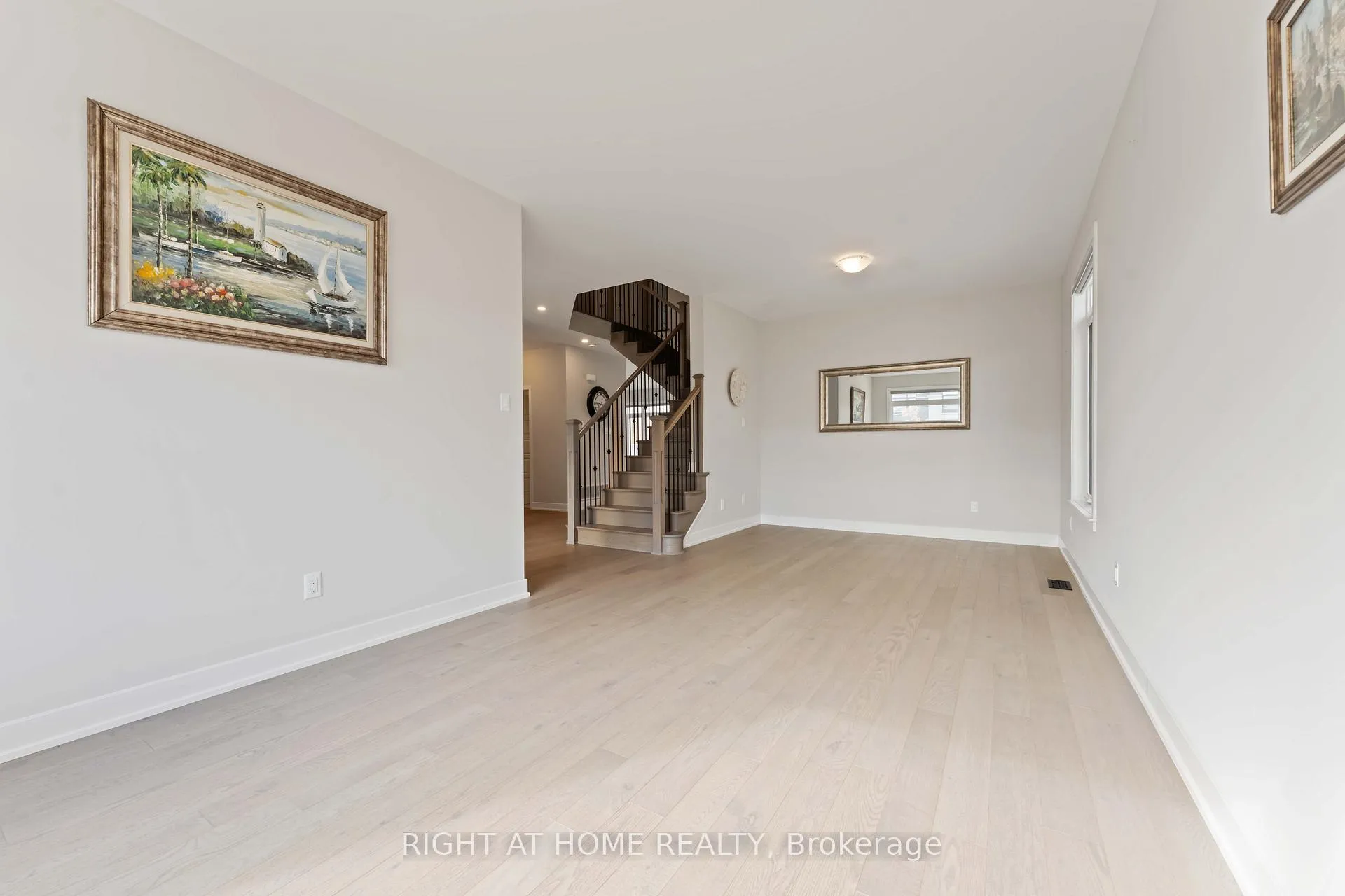 Photo 7 of 203 Osterley Way, Ottawa, Stittsville (South) — HOMEH