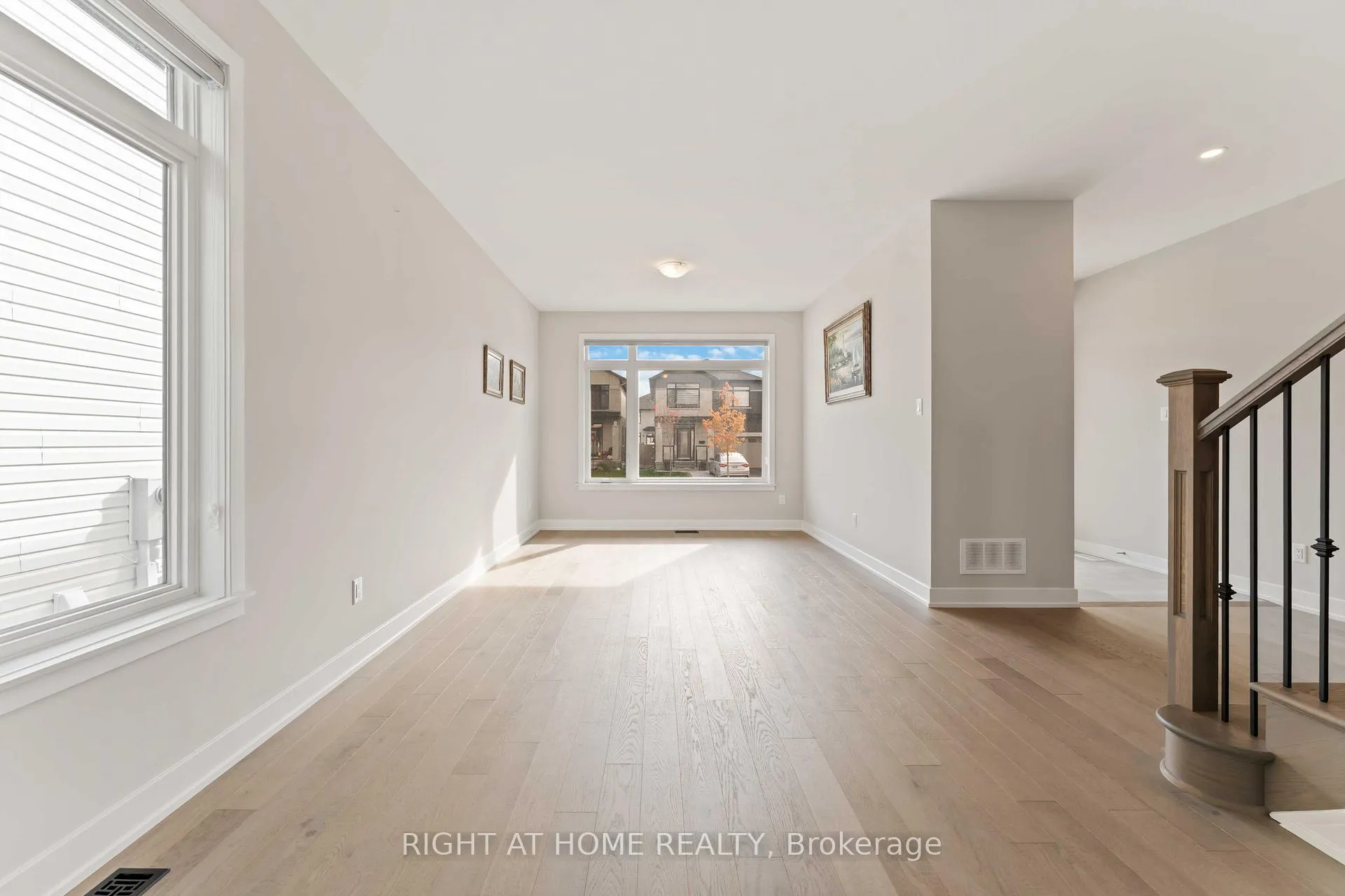 Photo 9 of 203 Osterley Way, Ottawa, Stittsville (South) — HOMEH