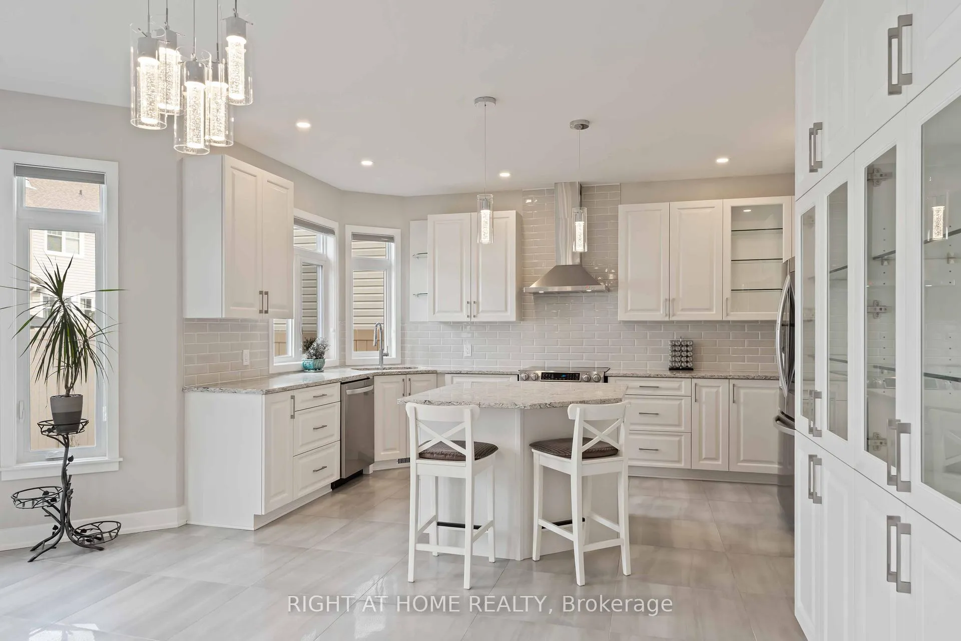 Photo 13 of 203 Osterley Way, Ottawa, Stittsville (South) — HOMEH