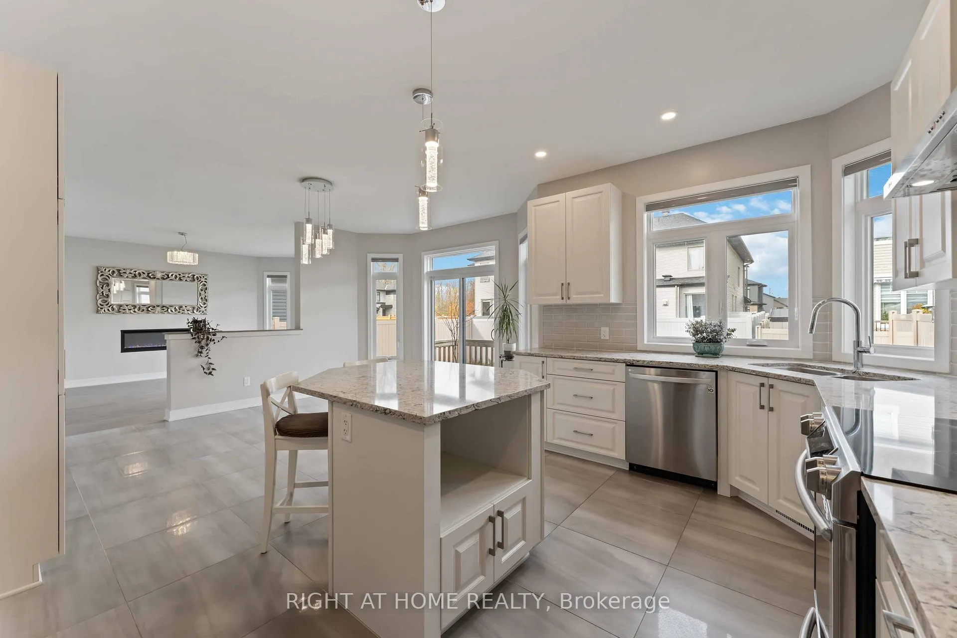 Photo 17 of 203 Osterley Way, Ottawa, Stittsville (South) — HOMEH