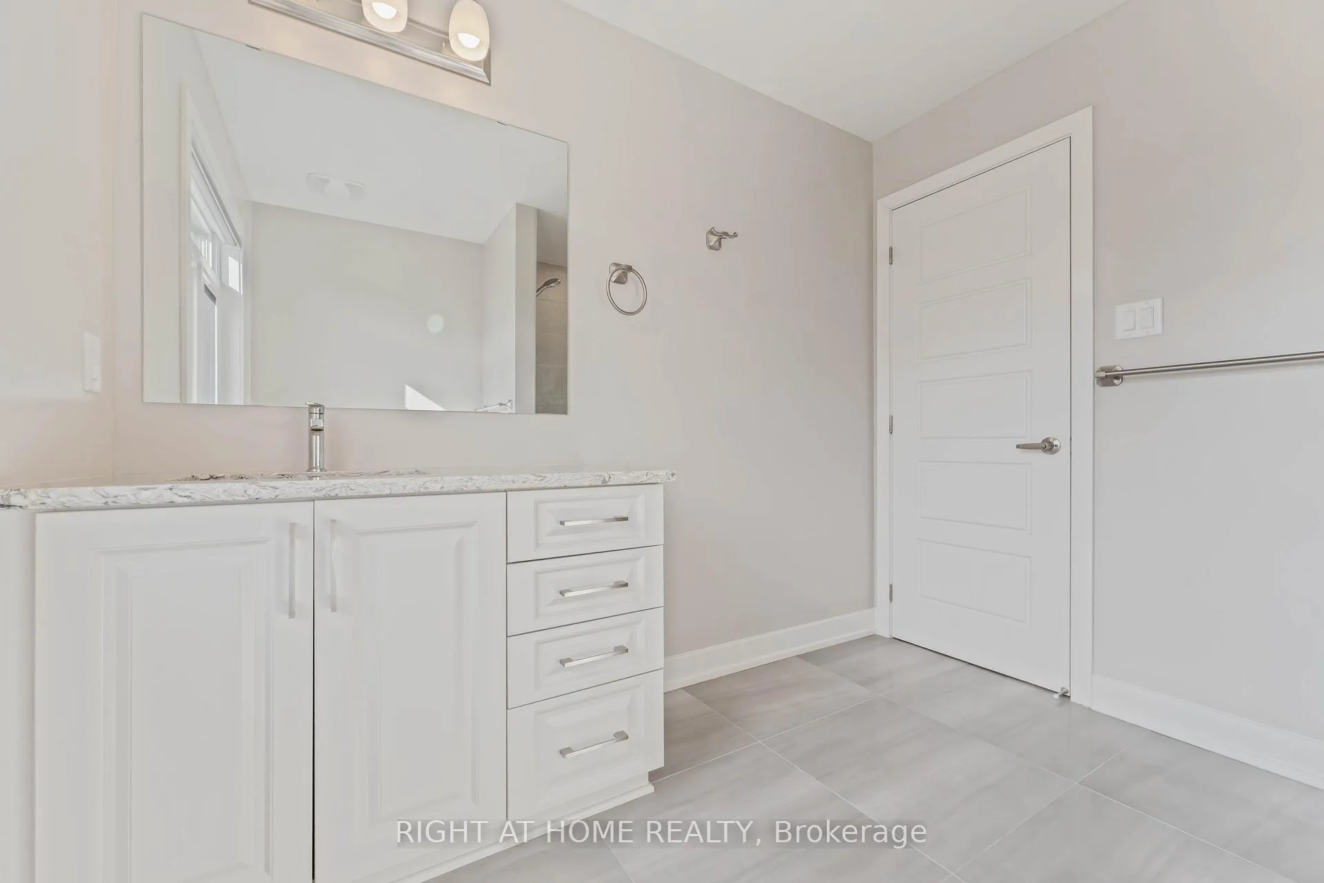 Photo 38 of 203 Osterley Way, Ottawa, Stittsville (South) — HOMEH