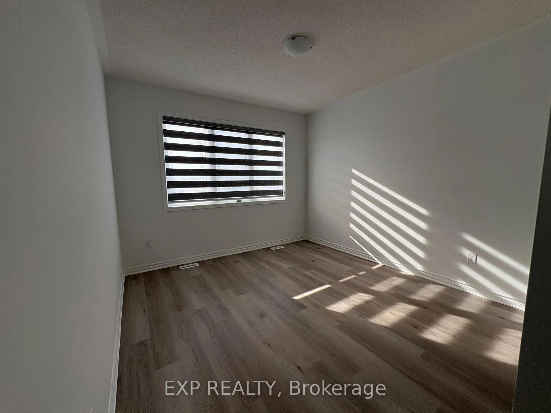 Photo 9 of 1344 Hearns Place NE, Milton, Bowes — HOMEH