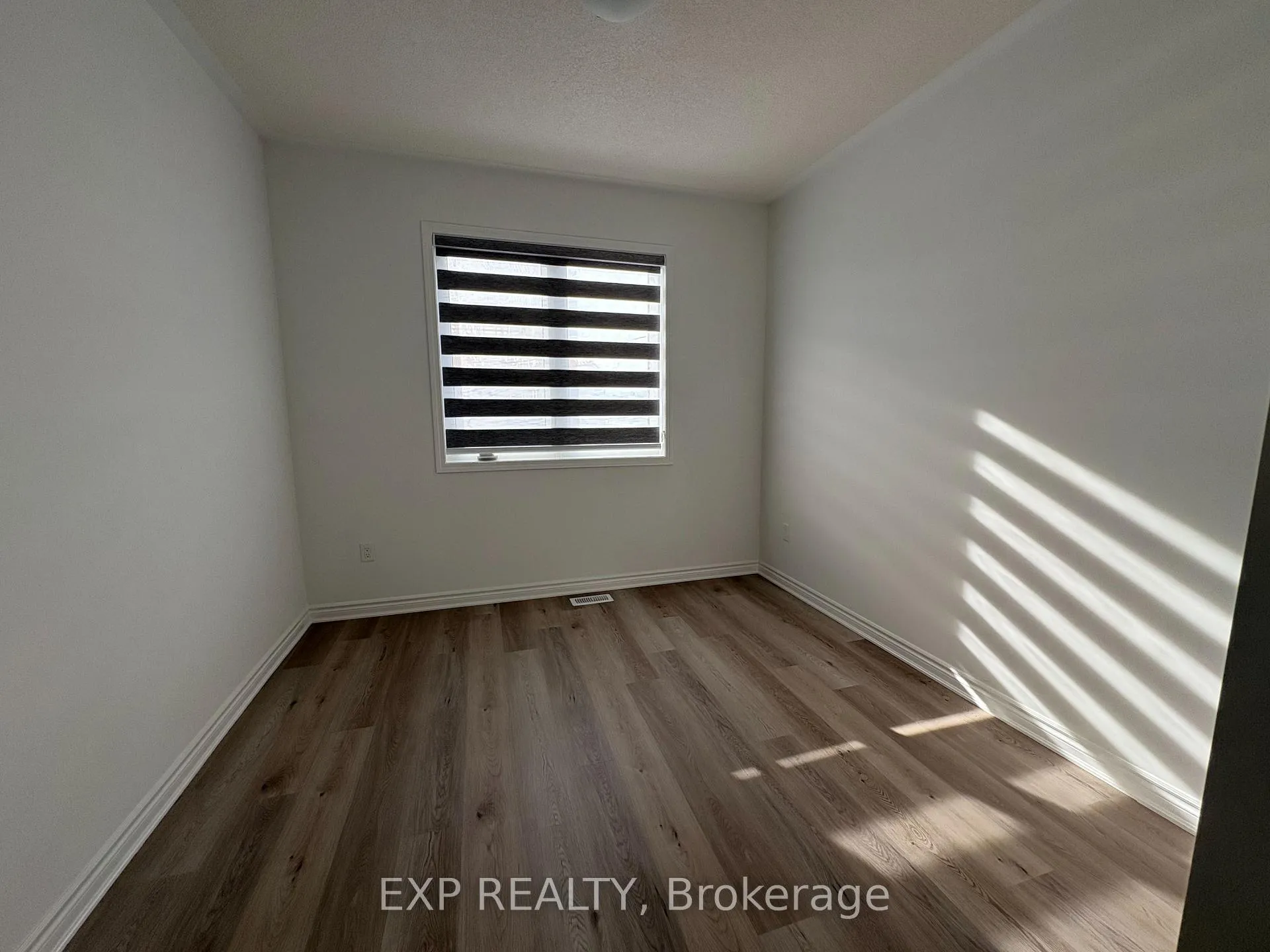 Photo 11 of 1344 Hearns Place NE, Milton, Bowes — HOMEH