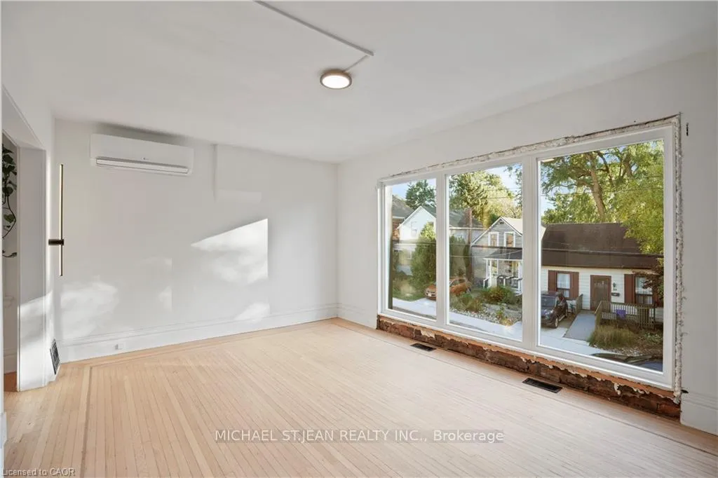 Photo 10 of Unit 2, 30 Jones Street, Hamilton, Central — HOMEH