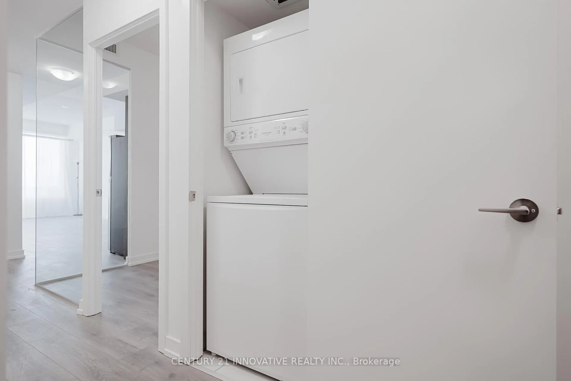 Photo 6 of Unit 1703, 1435 Celebration Drive, Pickering, Bay Ridges — HOMEH