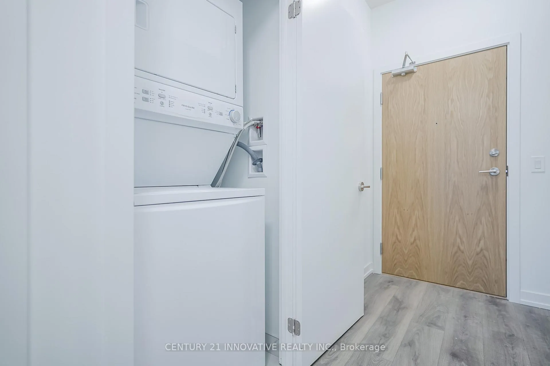 Photo 7 of Unit 1703, 1435 Celebration Drive, Pickering, Bay Ridges — HOMEH