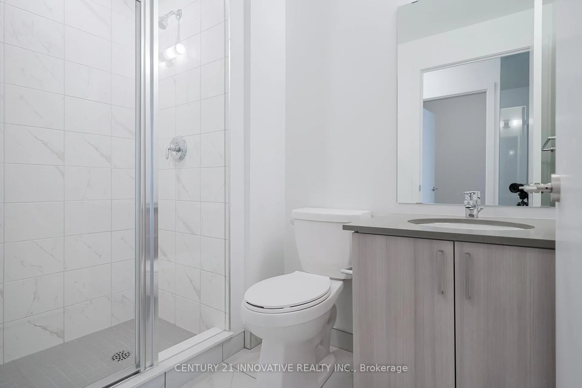 Photo 14 of Unit 1703, 1435 Celebration Drive, Pickering, Bay Ridges — HOMEH