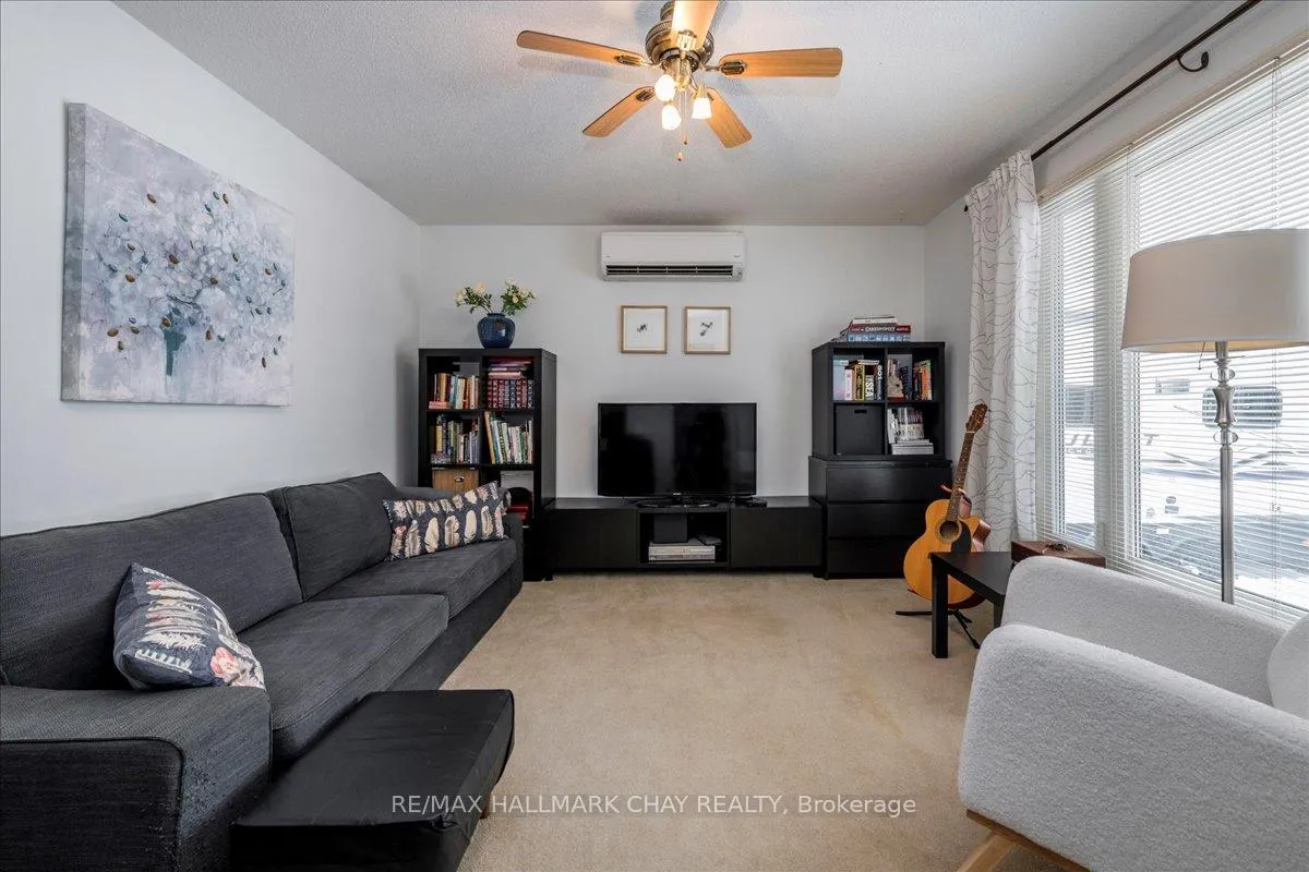 Photo 10 of 2422 25th Side Road, Innisfil, Alcona — HOMEH