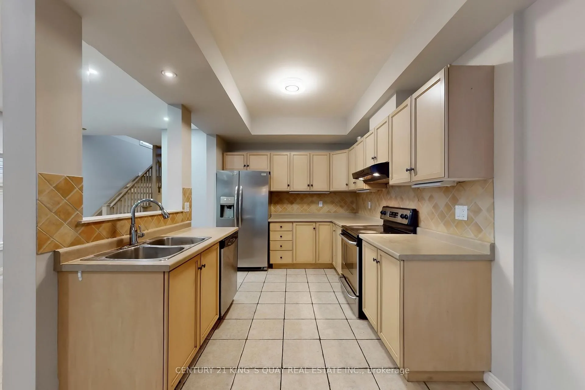 Photo 12 of Unit 21, 232 Stonehenge Drive, Hamilton, Meadowlands — HOMEH
