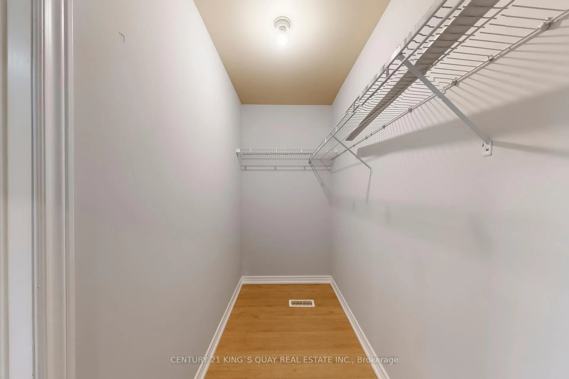 Photo 29 of Unit 21, 232 Stonehenge Drive, Hamilton, Meadowlands — HOMEH