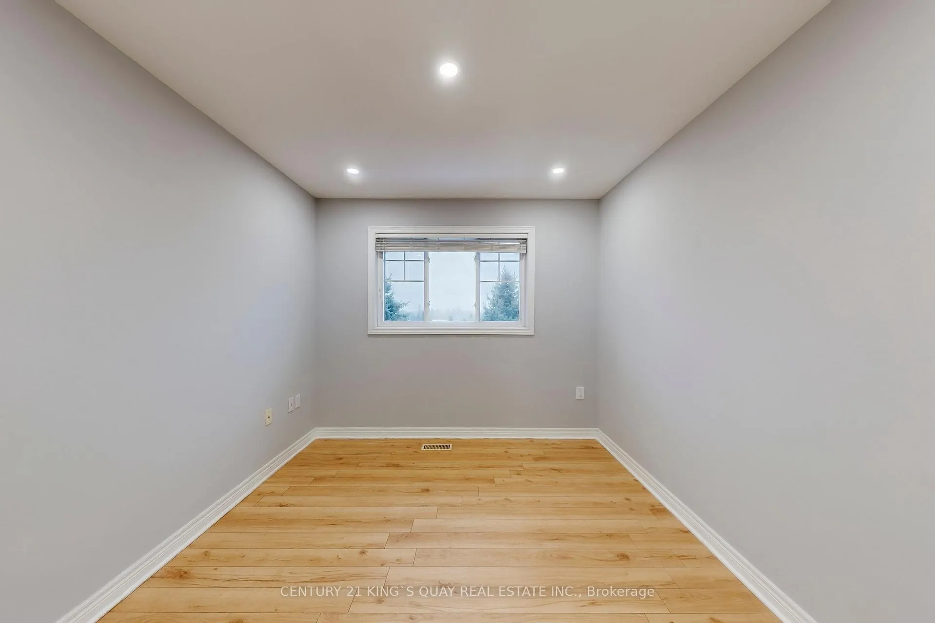 Photo 35 of Unit 21, 232 Stonehenge Drive, Hamilton, Meadowlands — HOMEH