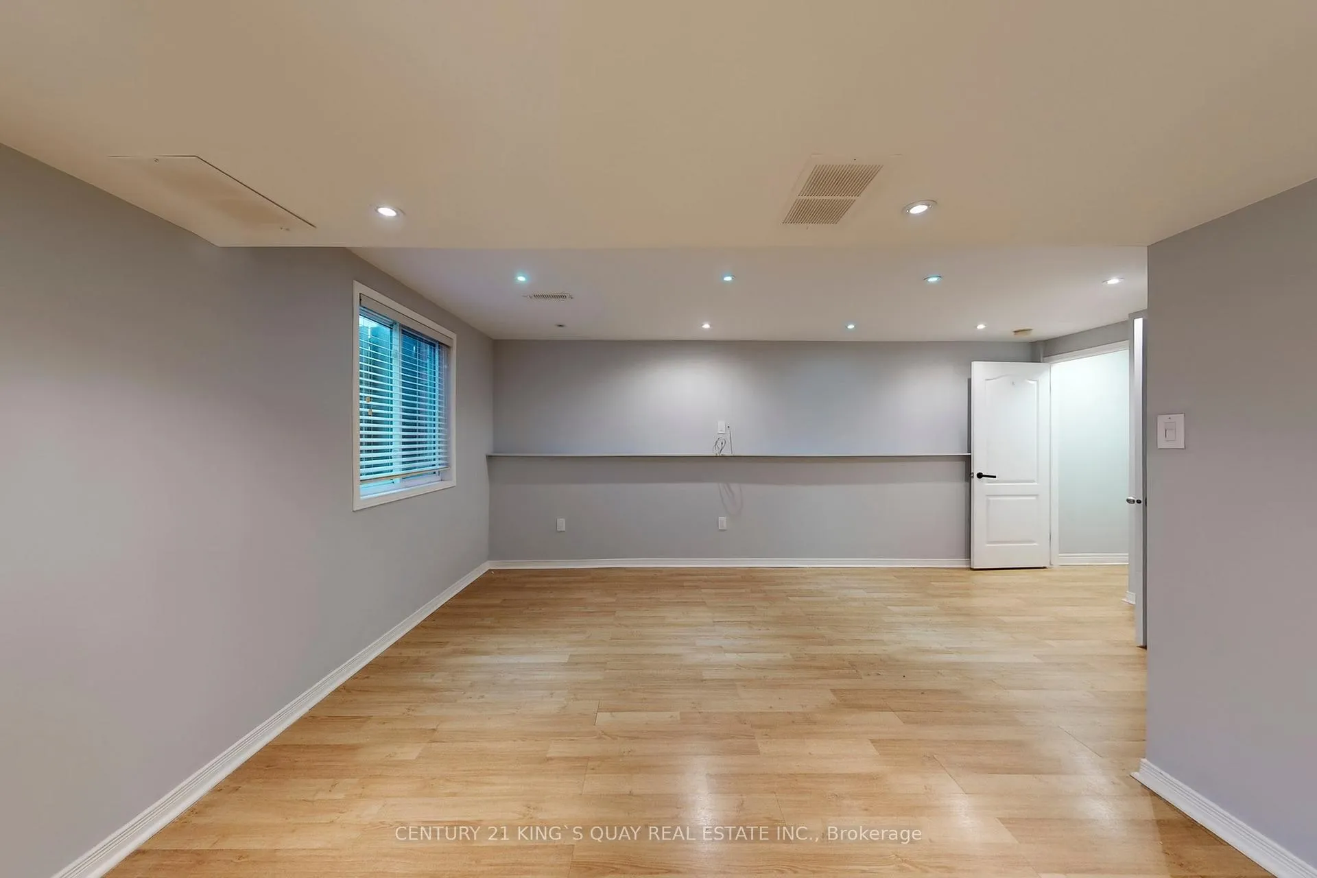 Photo 45 of Unit 21, 232 Stonehenge Drive, Hamilton, Meadowlands — HOMEH