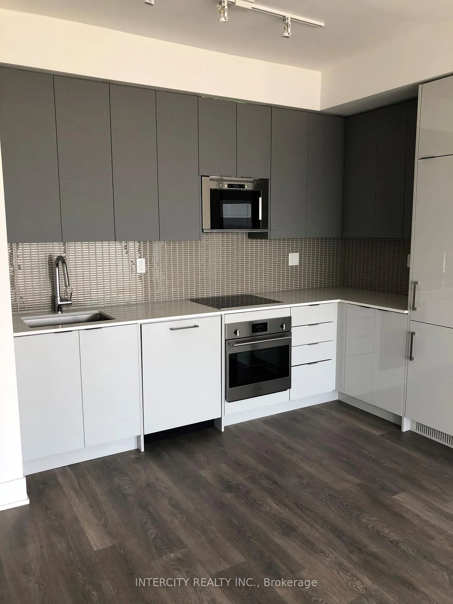 Photo 13 of Unit 2407, 2908 Highway 7 Road, Vaughan, Concord — HOMEH