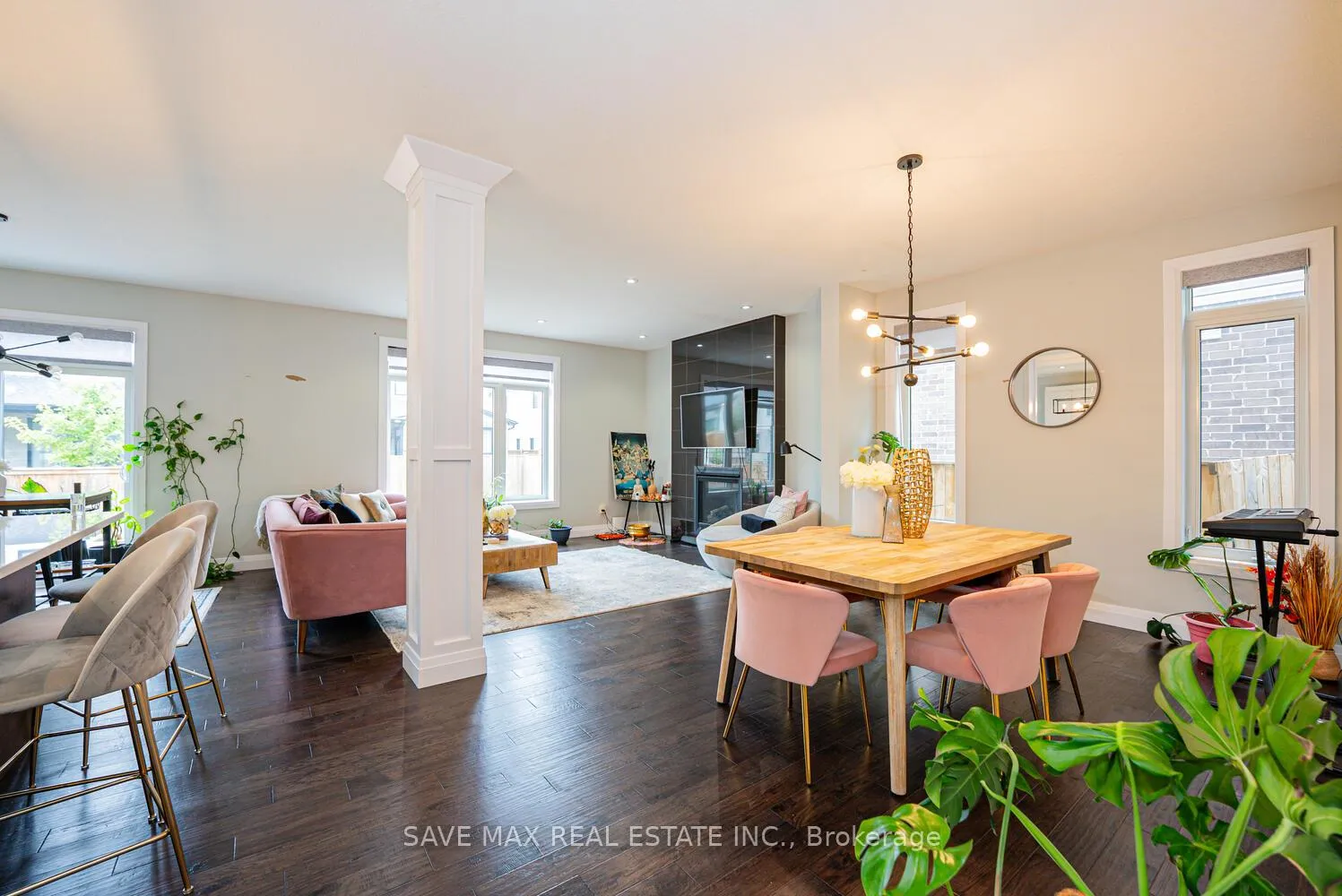 Photo 5 of 2382 Wickerson Road, London, South K — HOMEH