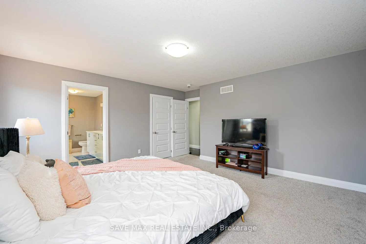 Photo 19 of 2382 Wickerson Road, London, South K — HOMEH