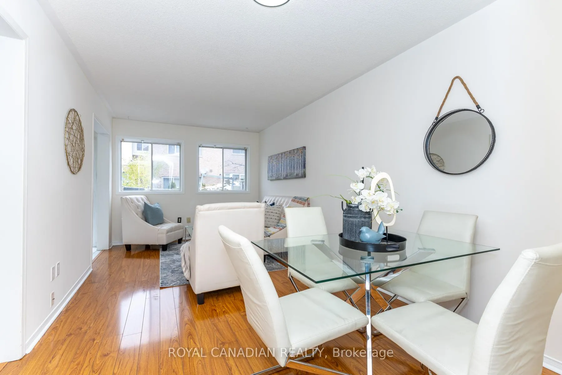 Photo 11 of Unit 32, 49 Goldenlight Circle, Brampton, Brampton West — HOMEH