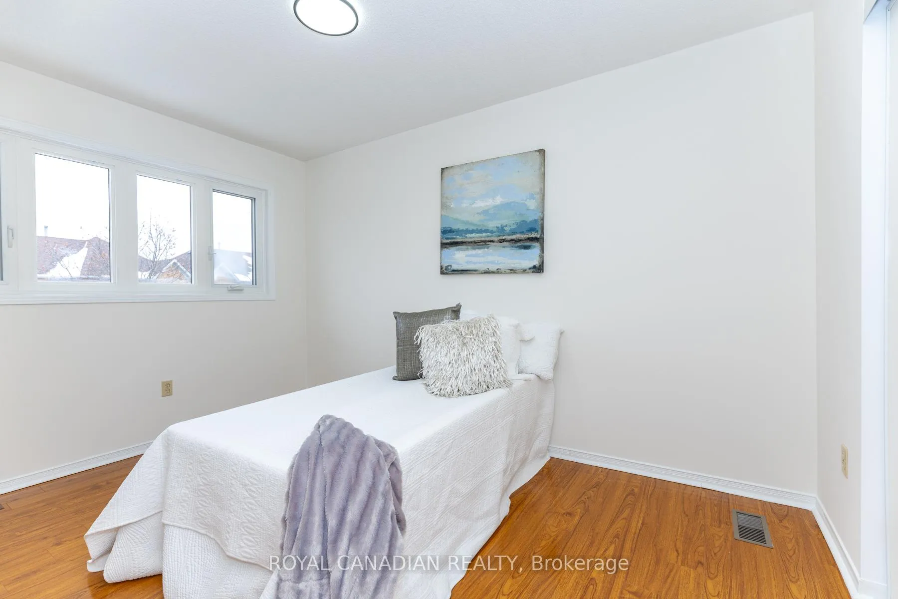 Photo 28 of Unit 32, 49 Goldenlight Circle, Brampton, Brampton West — HOMEH