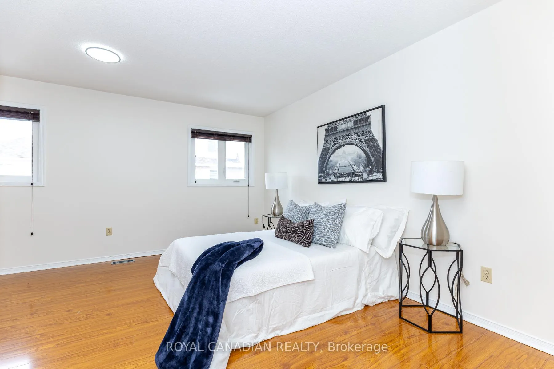 Photo 32 of Unit 32, 49 Goldenlight Circle, Brampton, Brampton West — HOMEH