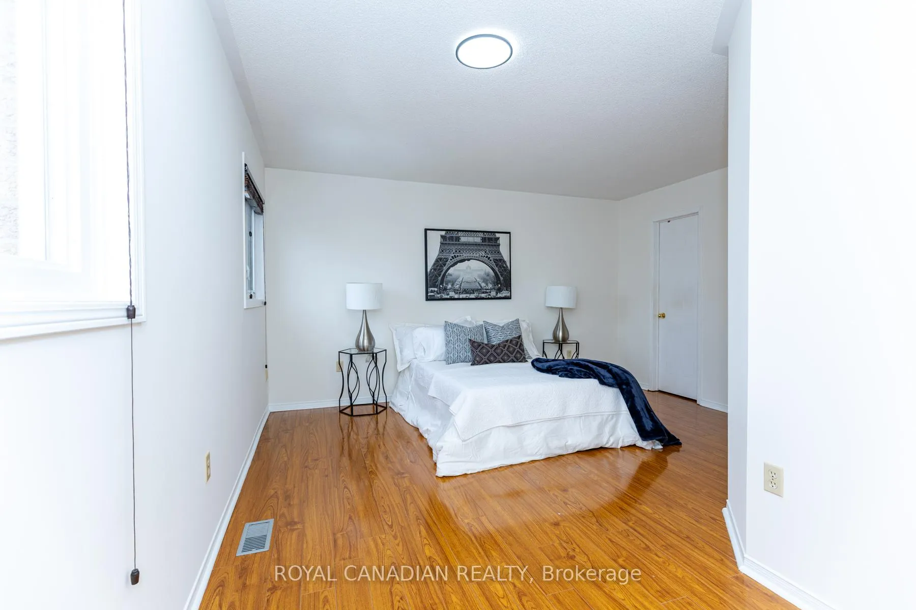 Photo 33 of Unit 32, 49 Goldenlight Circle, Brampton, Brampton West — HOMEH