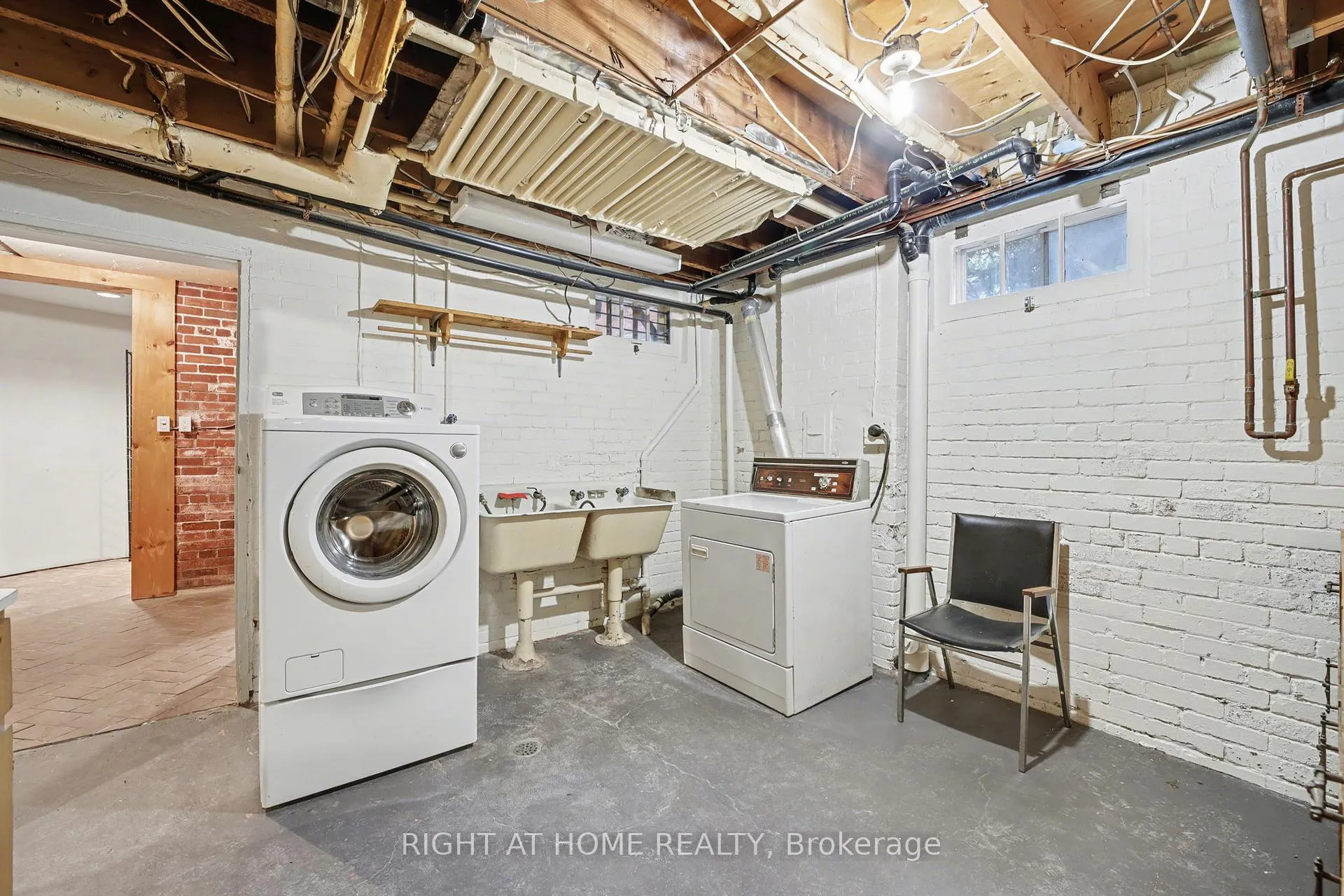 Photo 42 of 32 Hollywood Crescent, Toronto, Woodbine Corridor — HOMEH