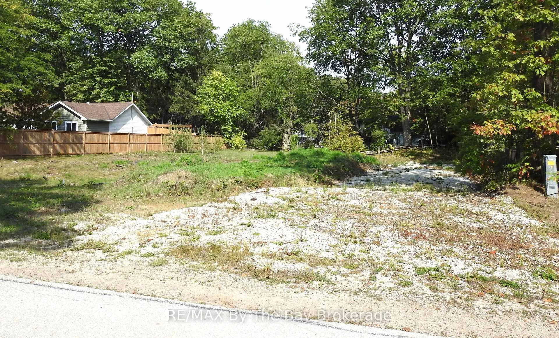 Photo 1 of 49 Wilhelm Street, Wasaga Beach — HOMEH