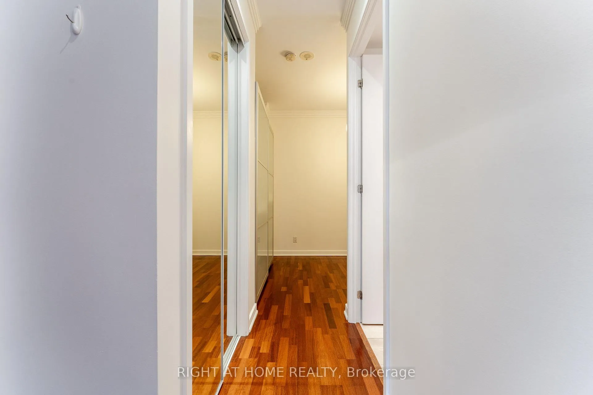 Photo 29 of Unit 402, 48 St Clair Avenue W, Toronto, Yonge-St. Clair — HOMEH