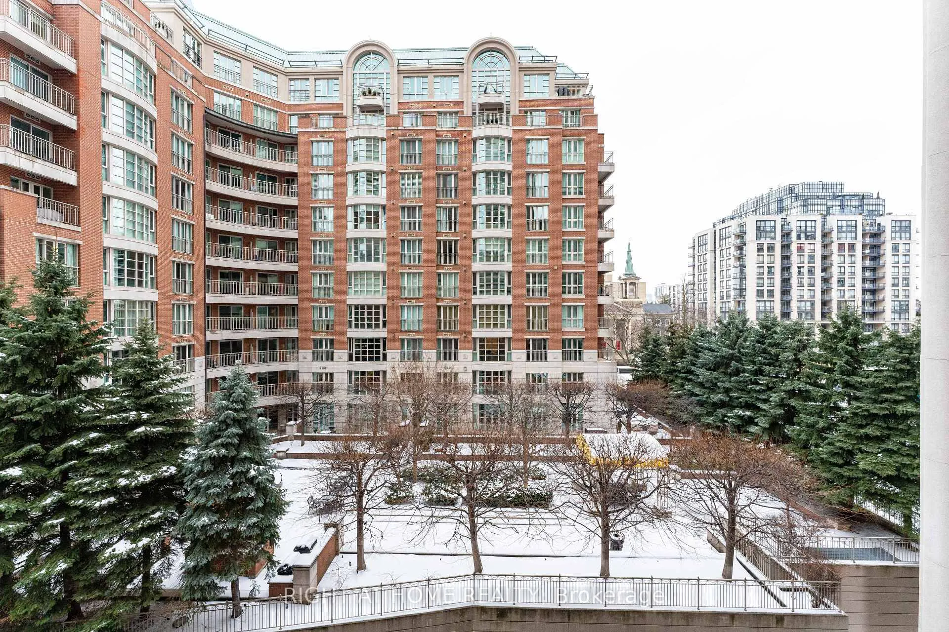 Photo 36 of Unit 402, 48 St Clair Avenue W, Toronto, Yonge-St. Clair — HOMEH