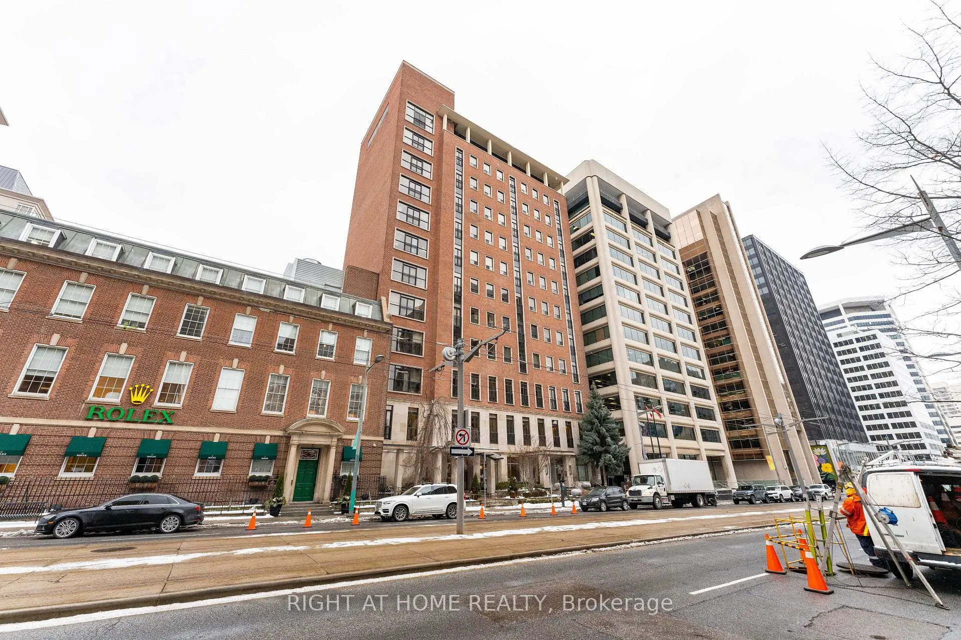 Photo 43 of Unit 402, 48 St Clair Avenue W, Toronto, Yonge-St. Clair — HOMEH