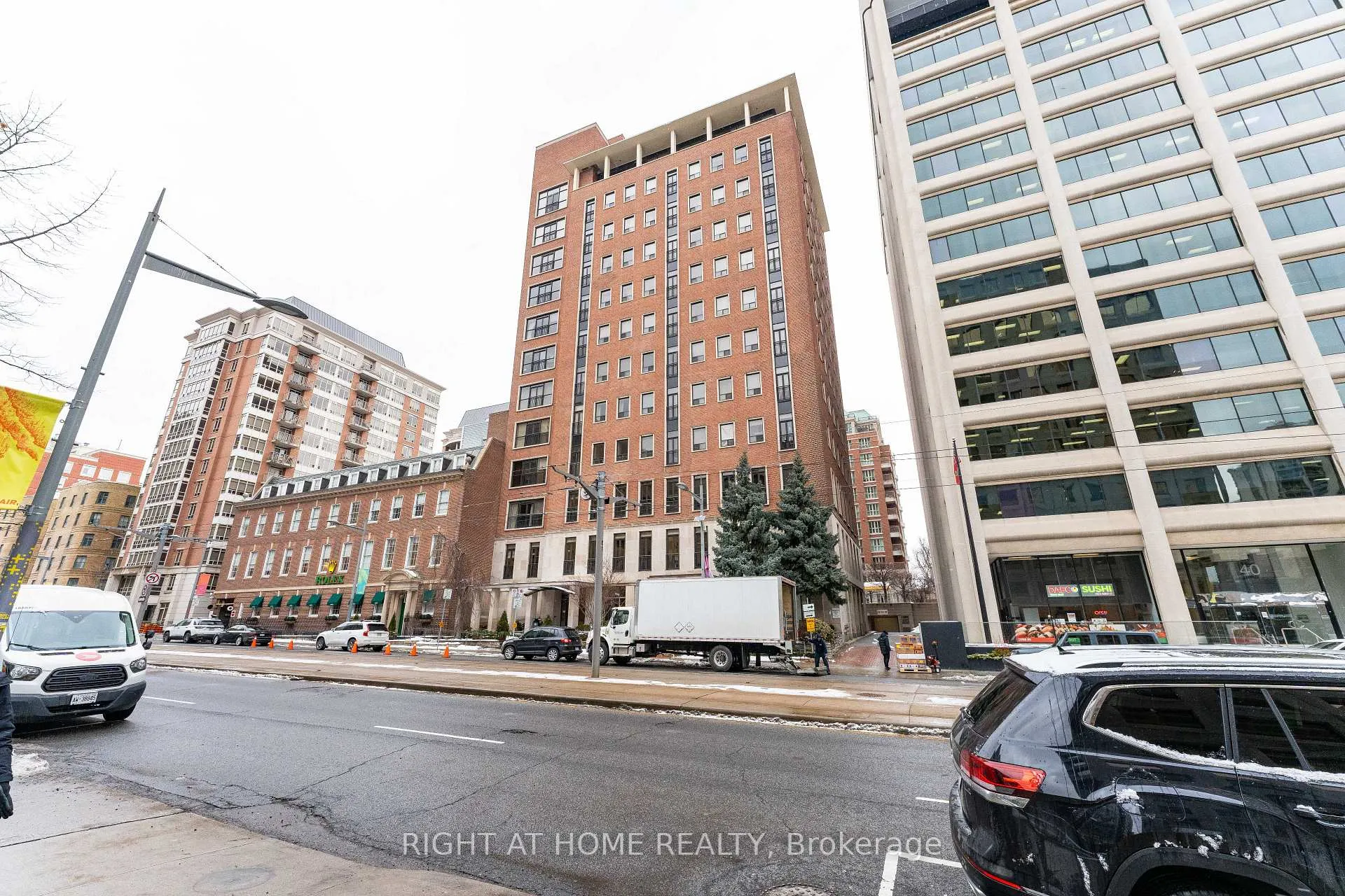 Photo 45 of Unit 402, 48 St Clair Avenue W, Toronto, Yonge-St. Clair — HOMEH