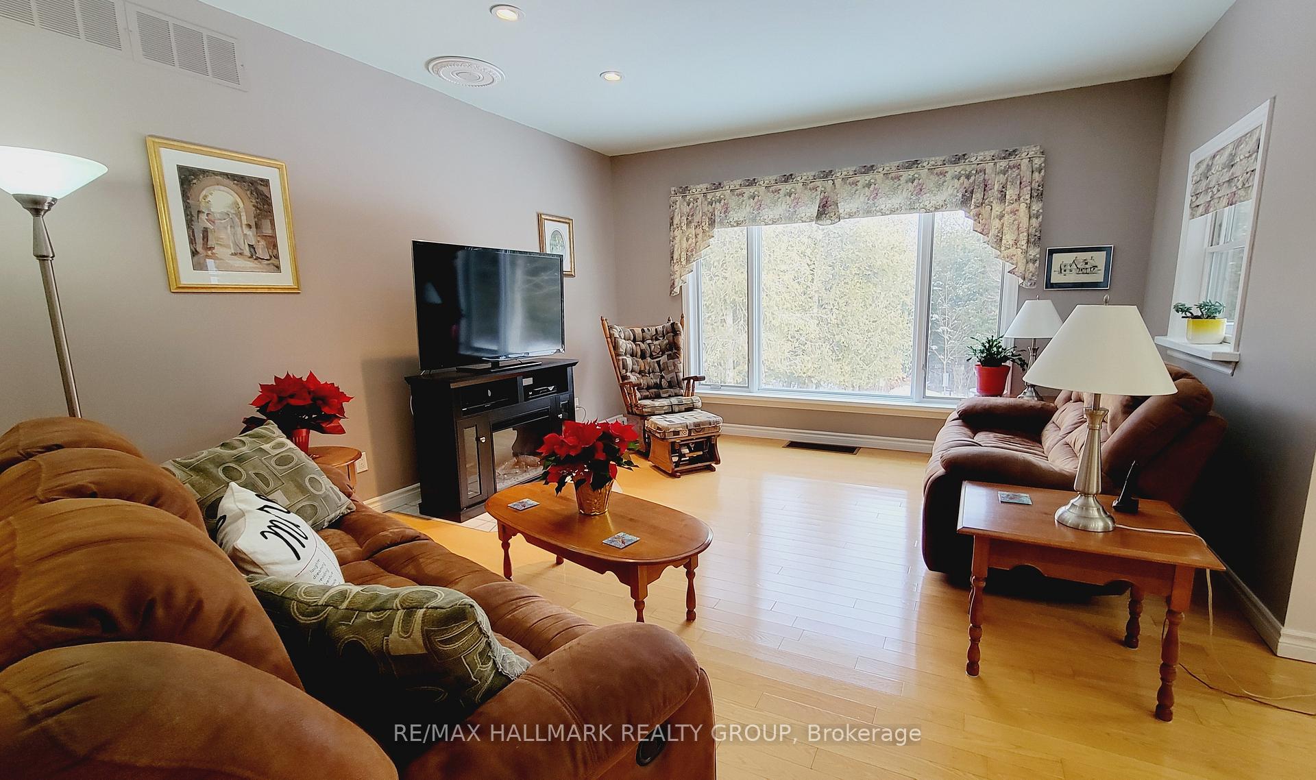 Photo 8 of 1250 Upper Dwyer Hill Road, Ottawa, Huntley Ward (South West) — HOMEH
