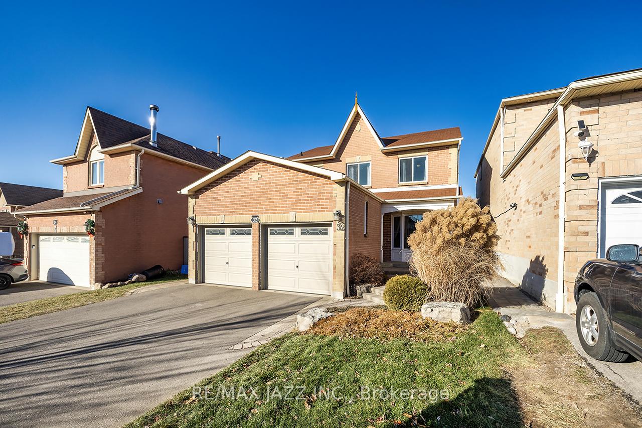 Photo 2 of 32 Parkins Drive, Ajax, Central — HOMEH