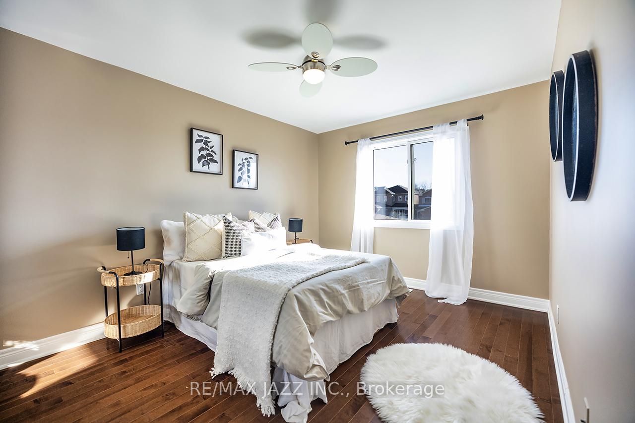 Photo 17 of 32 Parkins Drive, Ajax, Central — HOMEH