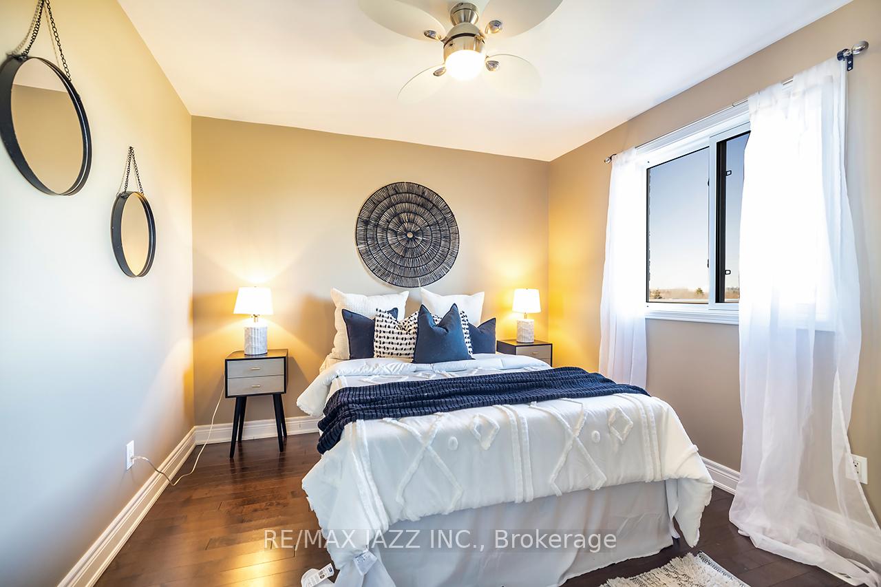 Photo 18 of 32 Parkins Drive, Ajax, Central — HOMEH