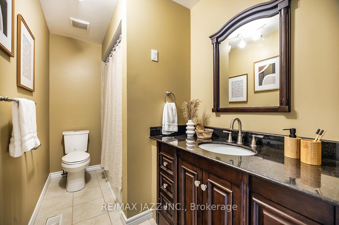 Photo 20 of 32 Parkins Drive, Ajax, Central — HOMEH