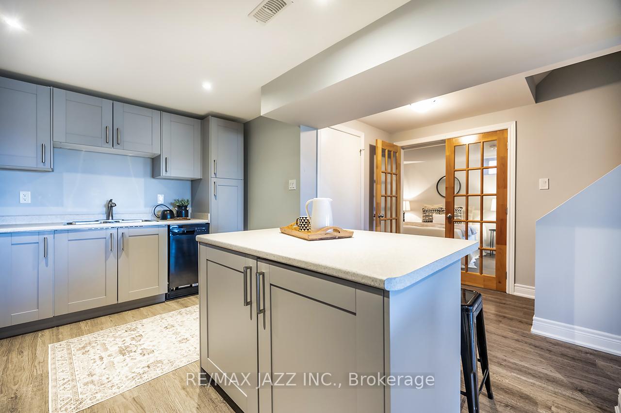 Photo 27 of 32 Parkins Drive, Ajax, Central — HOMEH