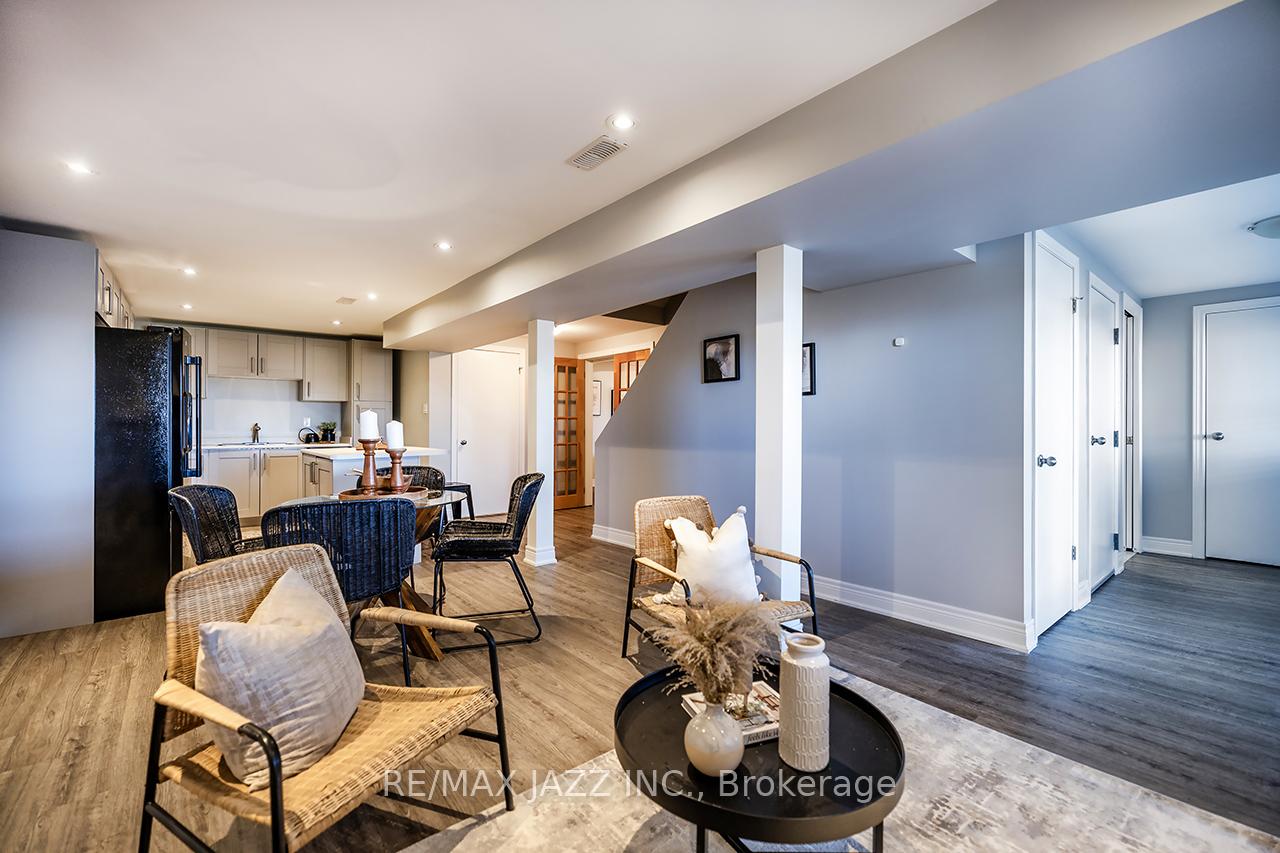 Photo 32 of 32 Parkins Drive, Ajax, Central — HOMEH