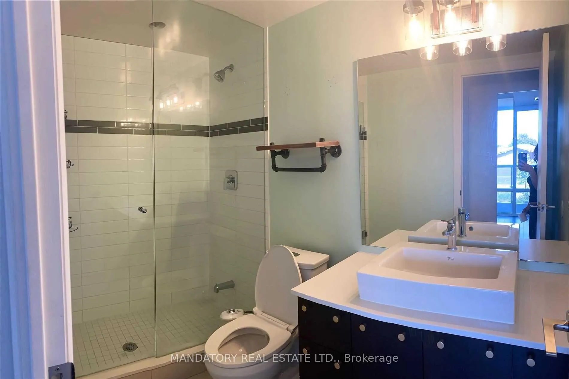 Photo 7 of Unit 202, 4800 Highway 7, Vaughan, East Woodbridge — HOMEH