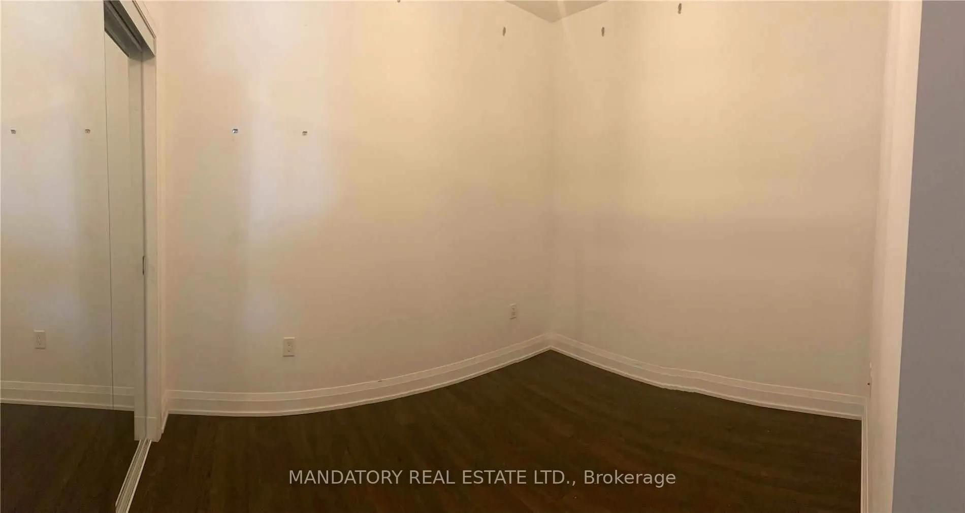 Photo 8 of Unit 202, 4800 Highway 7, Vaughan, East Woodbridge — HOMEH