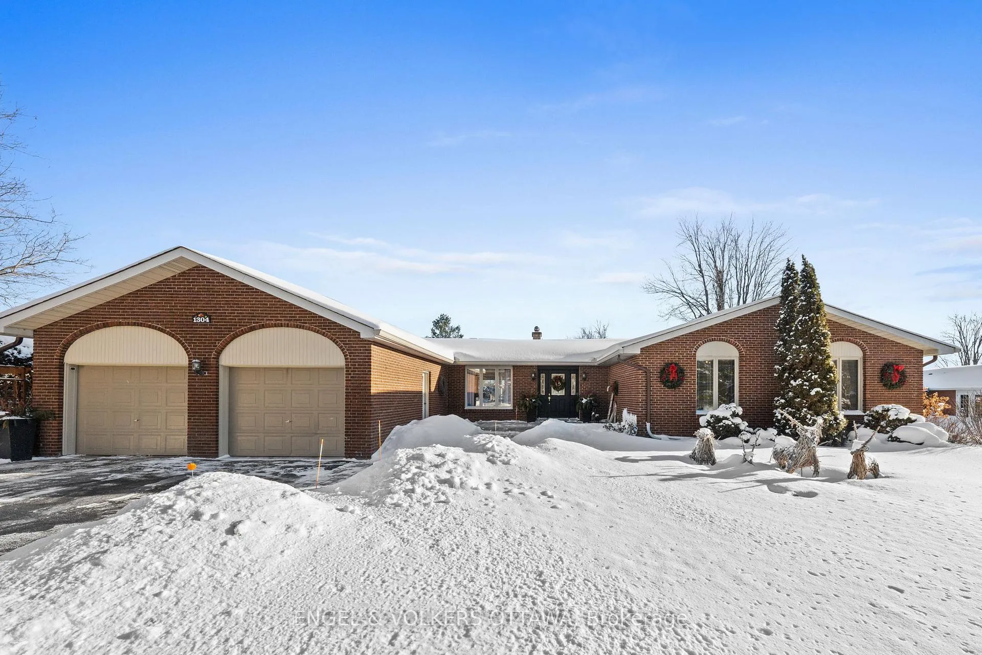 Front of 1304 Fairway Drive