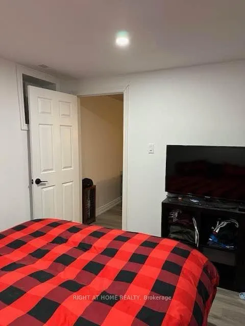 Photo 8 of 113-2 Churchland Drive N, Barrie, Holly — HOMEH