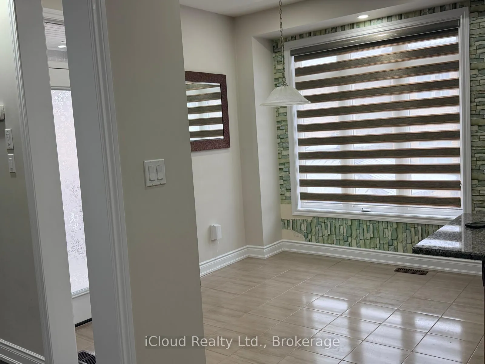 Photo 17 of Unit UPPER, 16 Provost Trail, Brampton, Bram West — HOMEH