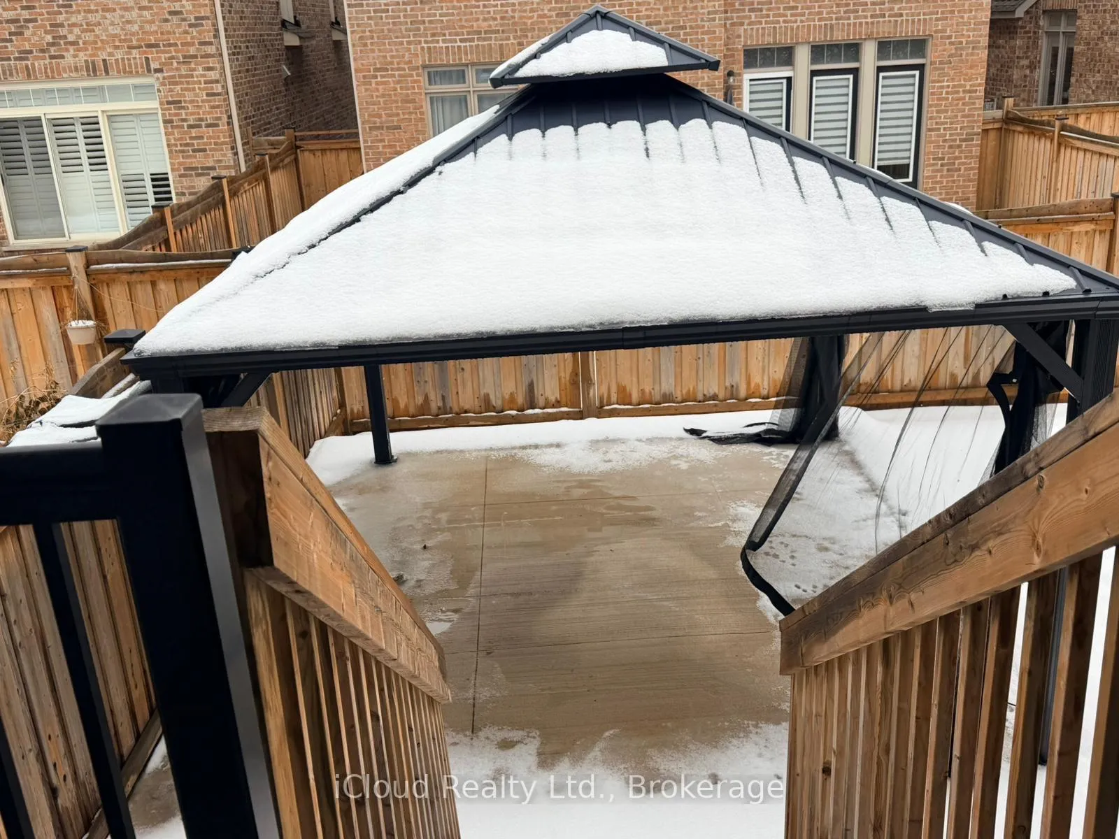 Photo 21 of Unit UPPER, 16 Provost Trail, Brampton, Bram West — HOMEH