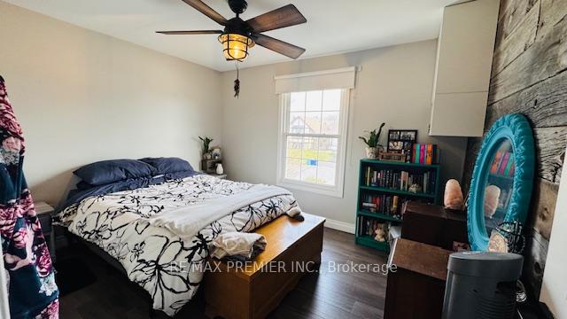 Photo 14 of 581 Laural Drive, Burlington, Shoreacres — HOMEH