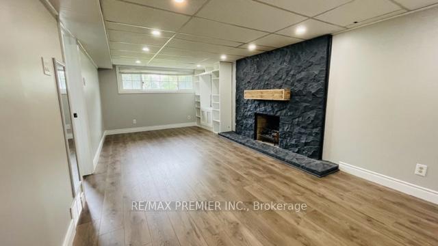 Photo 21 of 581 Laural Drive, Burlington, Shoreacres — HOMEH