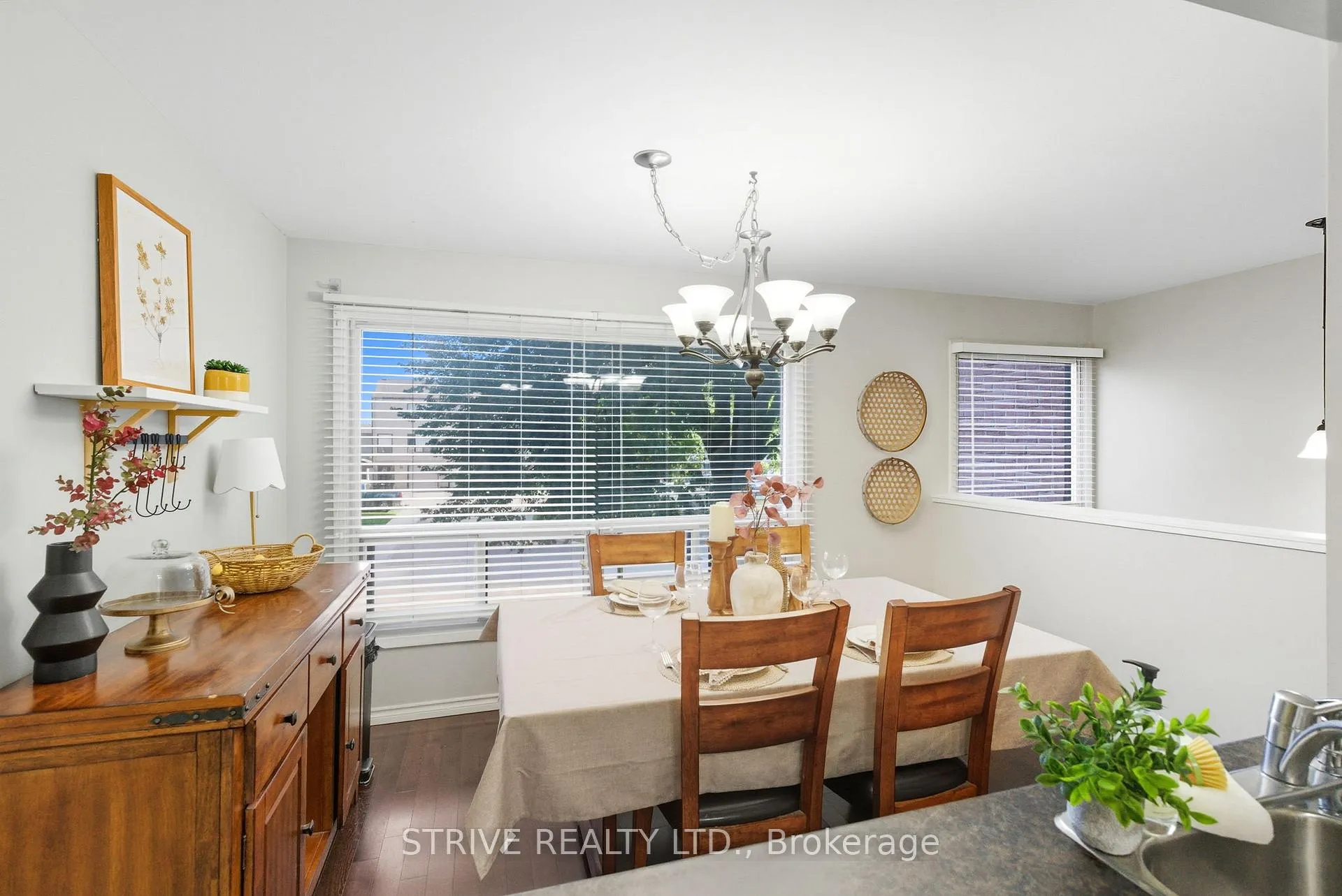 Photo 22 of 66 Park Lane Circle, Clarington, Bowmanville — HOMEH