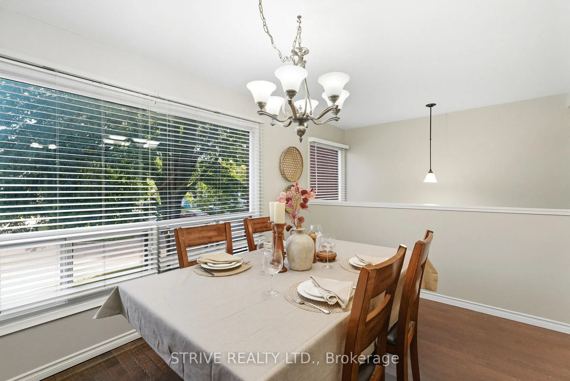 Photo 23 of 66 Park Lane Circle, Clarington, Bowmanville — HOMEH