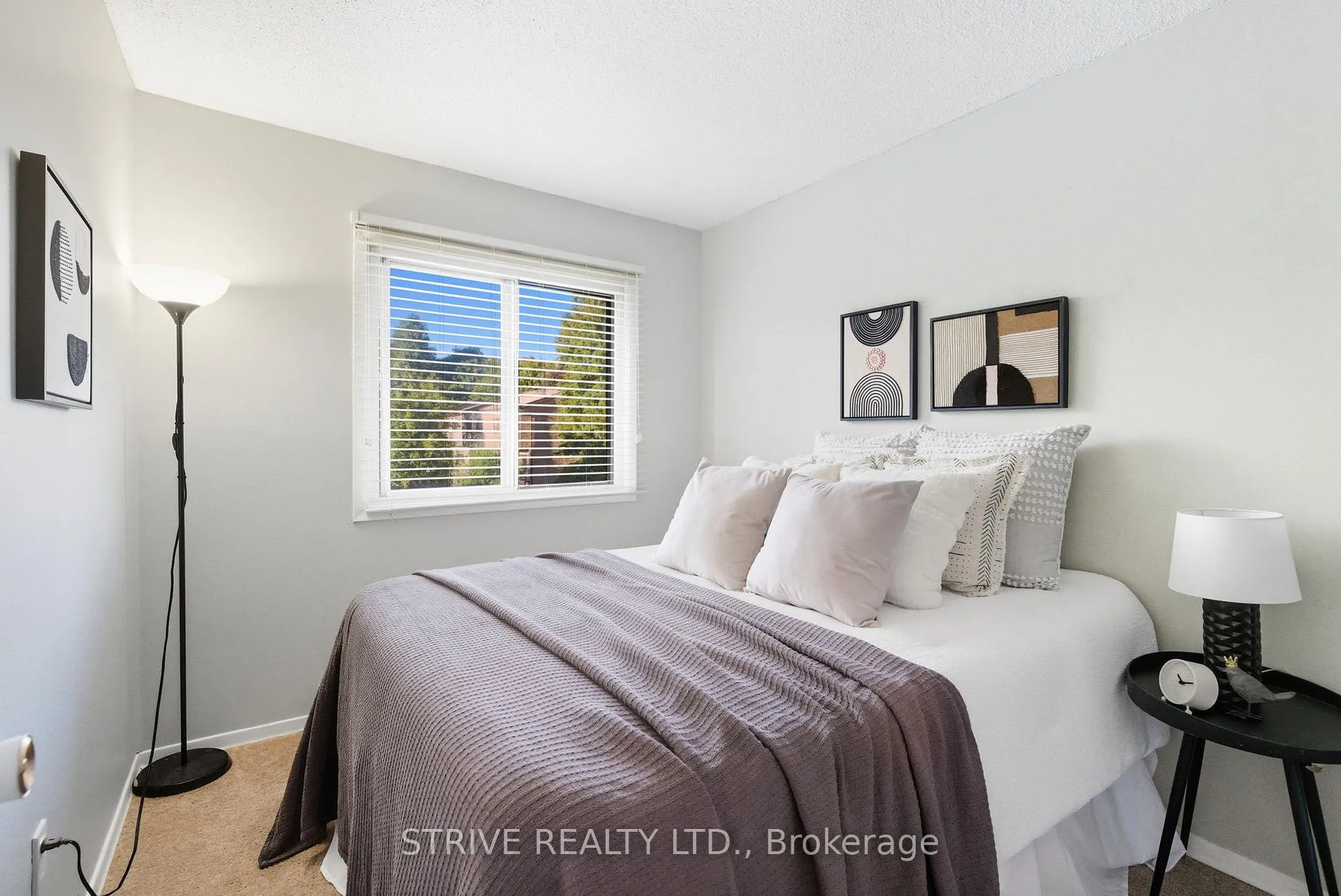 Photo 34 of 66 Park Lane Circle, Clarington, Bowmanville — HOMEH