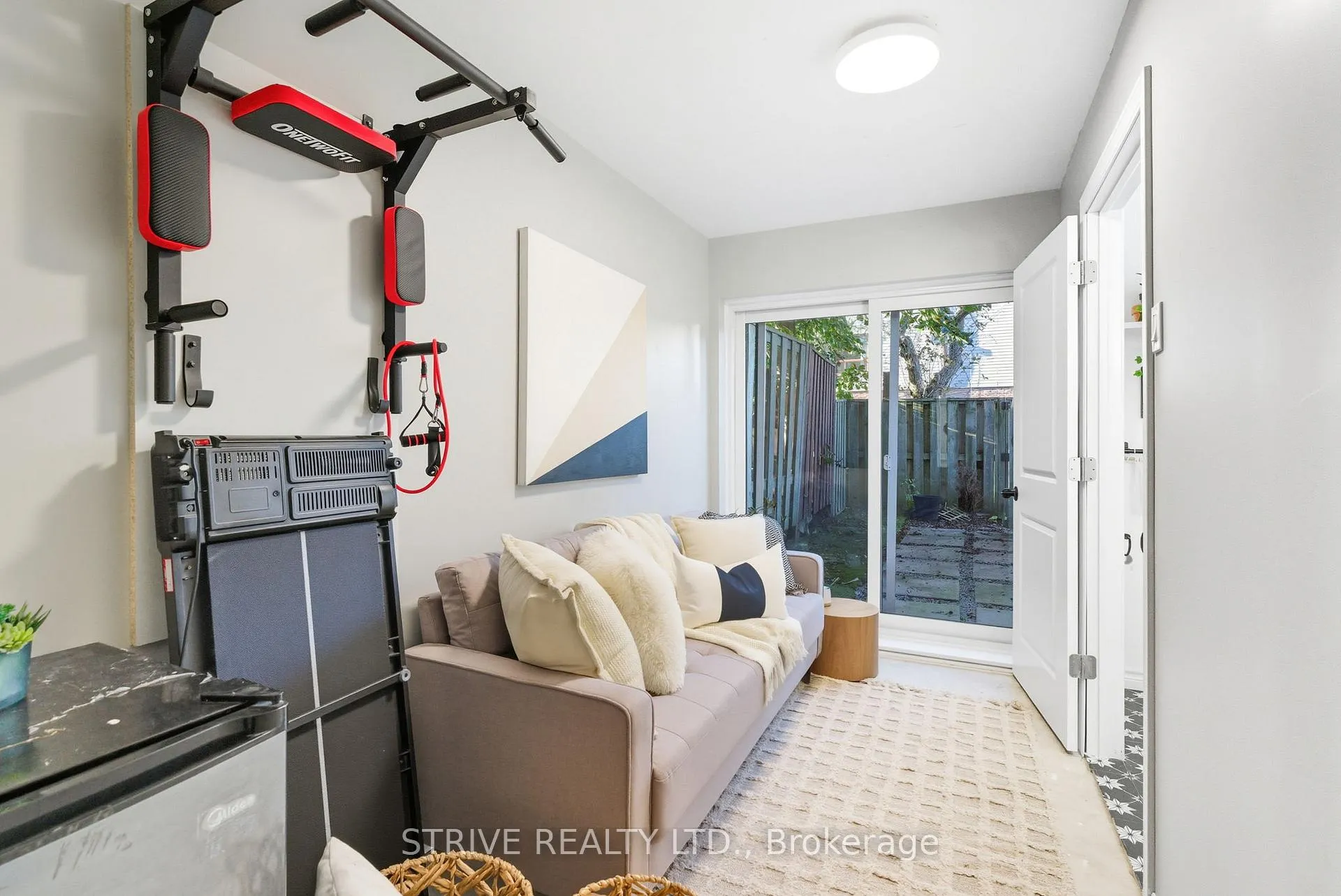 Photo 40 of 66 Park Lane Circle, Clarington, Bowmanville — HOMEH